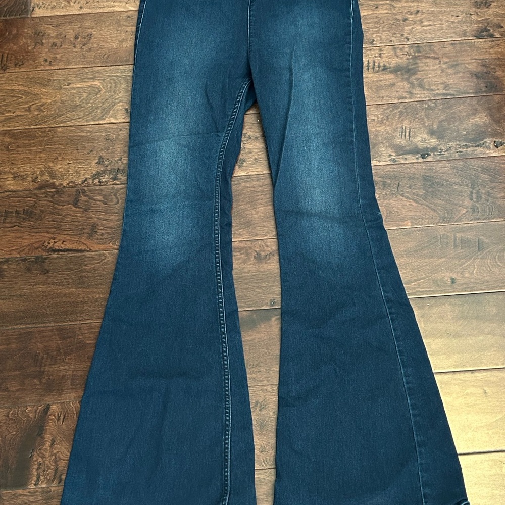 Free People Penny Bell Bottom Denim Pull on Women's Dark Blue Jeans size 30
